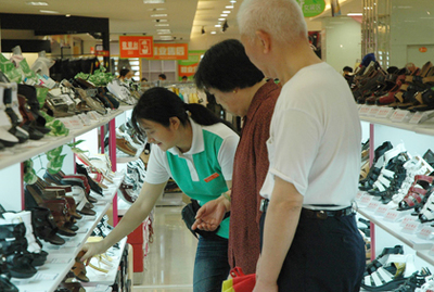 步步高美采平價(jià)百貨首店盛裝開業(yè)，開啟社區(qū)商業(yè)新篇章